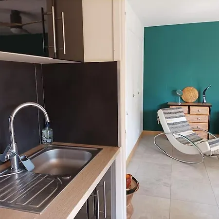 Apartment A 6mn De Sanary-5mn Plage-wifi-balcon-parking *