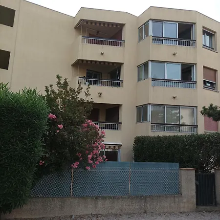 A 6mn De Sanary-5mn Plage-wifi-balcon-parking Apartment *